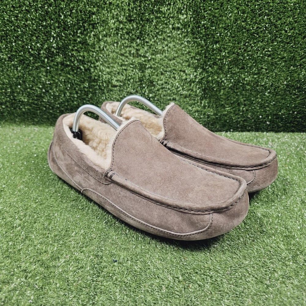 UGG 5775 Ascot Brown Sheepskin Lined Moc Toe Slip On Slippers Mens Size 12